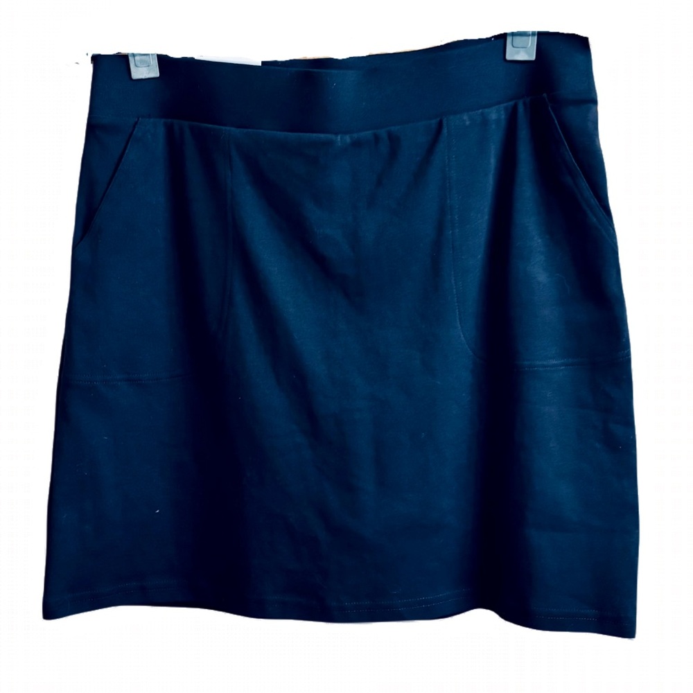 Croft & Barrow Black Mini Skirt size Medium